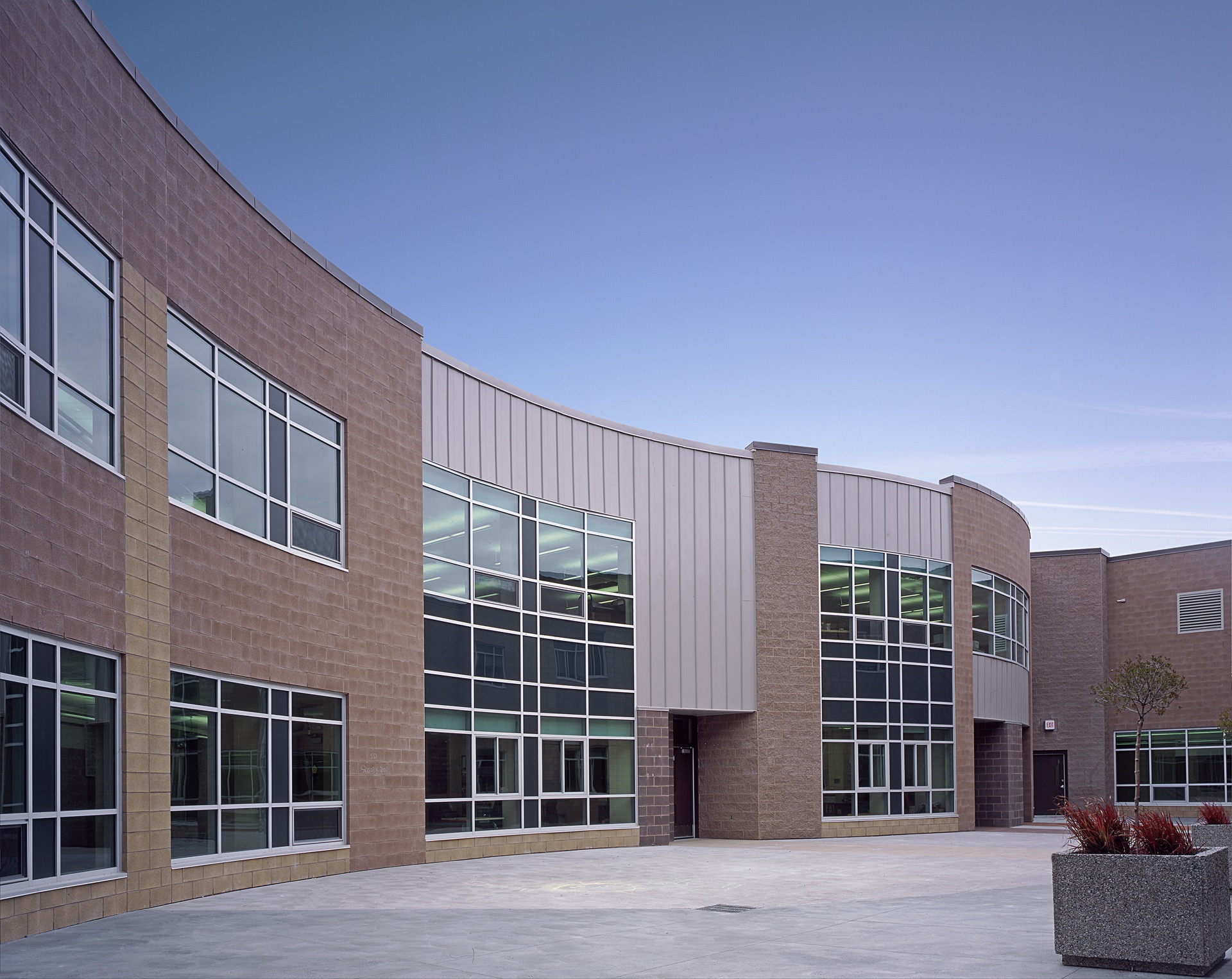 Essex Public School Architecttura Inc.